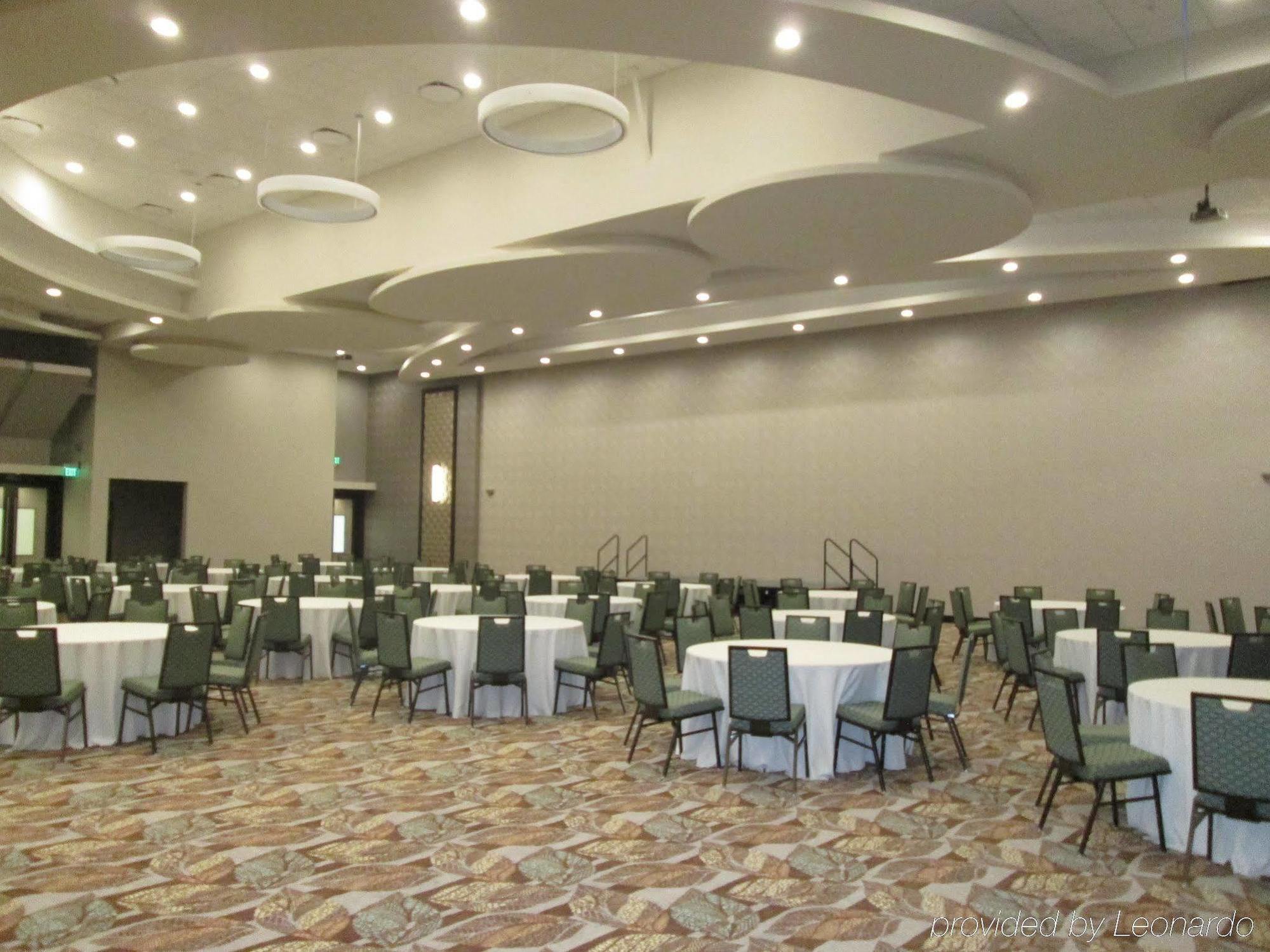 Holiday Inn Express Hotel & Suites Chicago West Roselle By Ihg Buitenkant foto